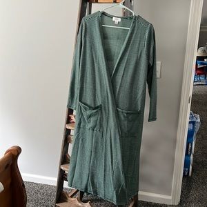 Long lightweight cardigan with pockets